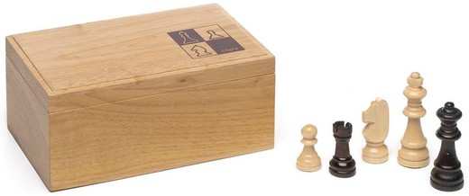 Bonecos de xadrez grandes de madeira