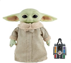 Star Wars Baby Yoda com movimentos