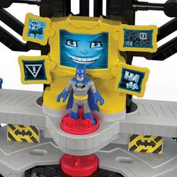 Batcueva transformable