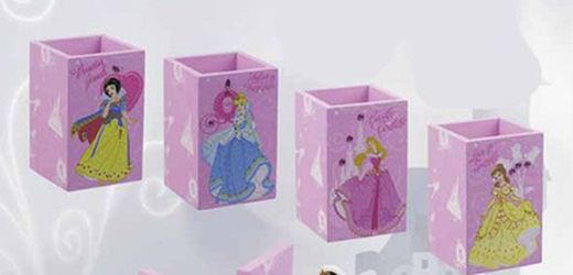 Cubilete madera Princesas
