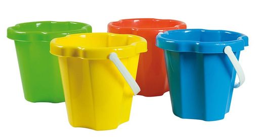 Kleiner Plastikkleewürfel 18cm.