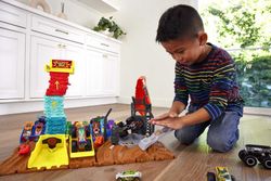 Hot Wheels Monster Trucks Arena World