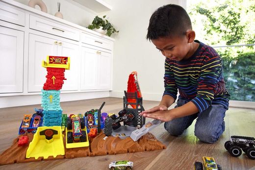 Hot Wheels Monster Trucks Arena World