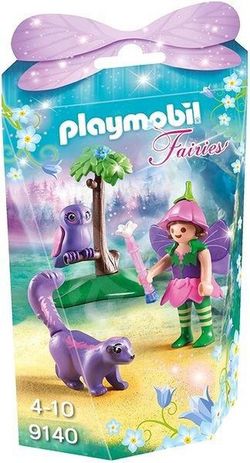 Fille féerique avec hibou