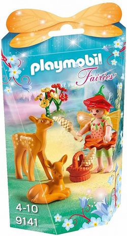 Fille féerique avec cerf