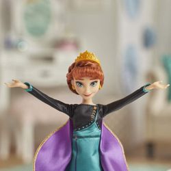 Muñeca Reina Anna Frozen 2
