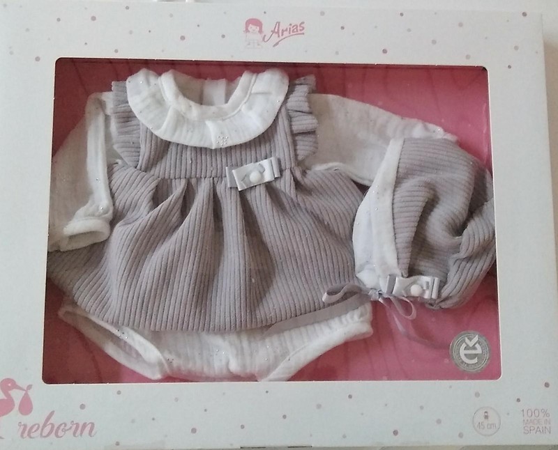 Roupa para Bonecas ARIAS Reborns Roupas 45 cm 4 Modelos Sortidos Mod2 (41,5  x 4 x 32,5 cm)