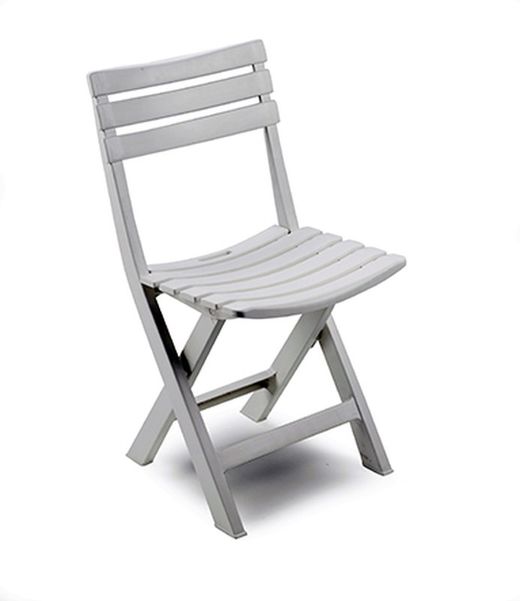 White folding chair