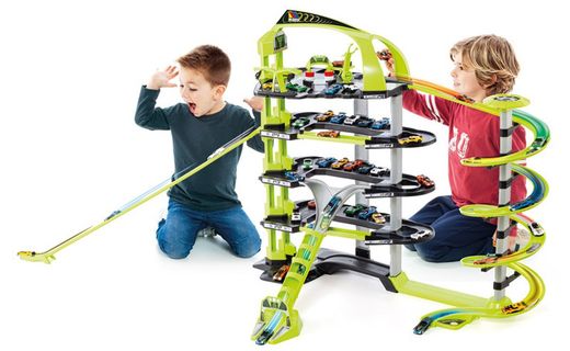 Super Parking 5 étages avec pistes et voitures